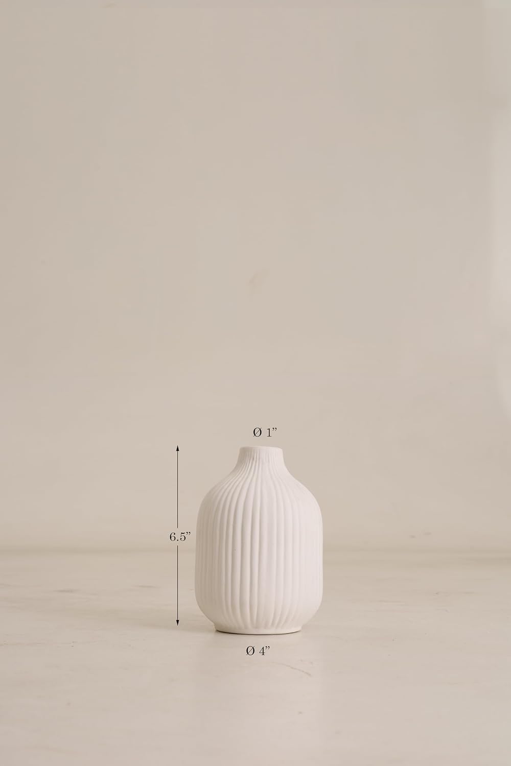 PUREZENTO Ivory Textured Rounded Bottle Shaped Ceramic Vase 6.5 Inch – Pack of 1 | Decorative Ceramic Vase for Home Decor, Living Room, Office | Vases for Dried Flowers & Pampas Grass