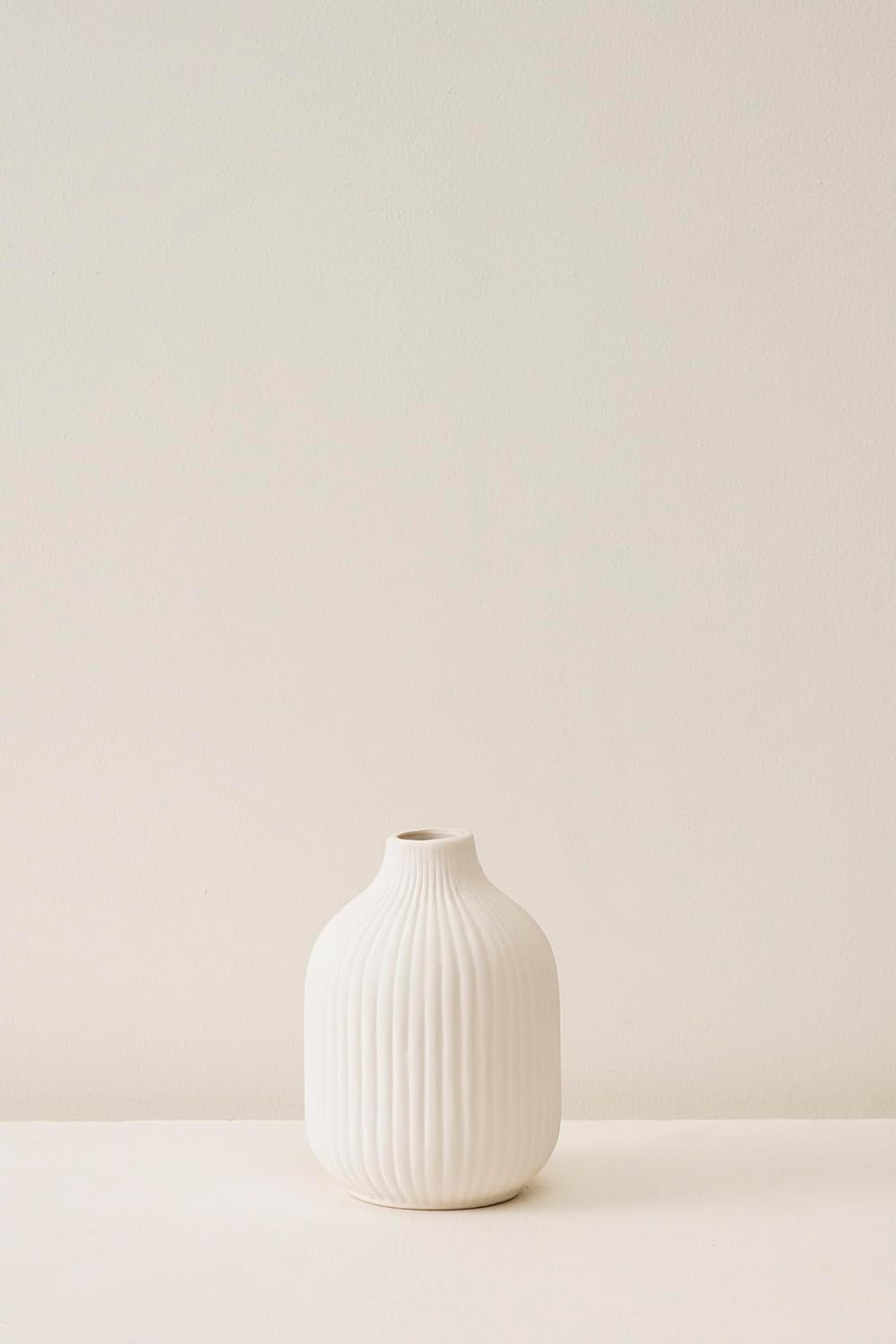 PUREZENTO Ivory Textured Rounded Bottle Shaped Ceramic Vase 6.5 Inch – Pack of 1 | Decorative Ceramic Vase for Home Decor, Living Room, Office | Vases for Dried Flowers & Pampas Grass